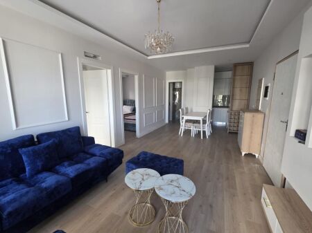 Ne Vlorë Shitet Apartament 2+1 Me Pamje Nga Deti