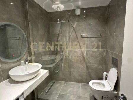 JEPET APARTAMENT ME QIRA 1+1 NE DON BOSKO, PRANE BUJTINES SE GJELIT