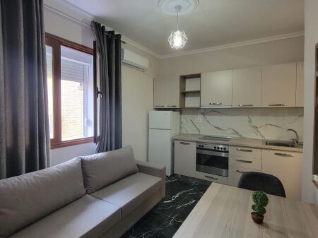 Kombinat_Jepet me Qira 1+1