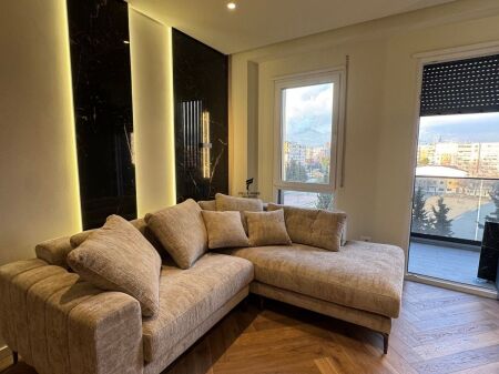 APARTAMENT ME QERA 2+1+PARKING DON BOSKO 1070 EURO FH-65779