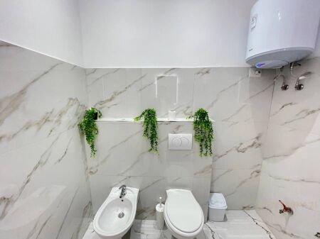 HAIRDRESSER/BEAUTY SPACE NEAR 21 DECEMBER