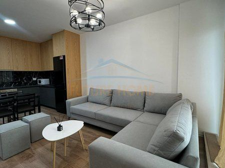 Affitto, Appartamento 1+1, Accesso Tirana