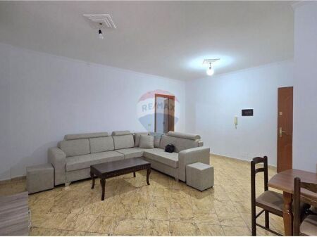 Apartament 2+1 me qera , Rruga e Cipajve