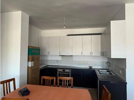 Appartamento 3+1+Balcone a Thesari, Fresku
