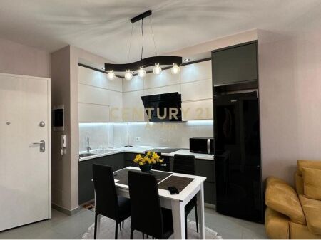 Appartamento 1+1+2 balconi in affitto a Ish Shushica! 885 € /Mese