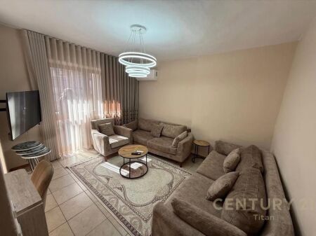 Apartment 1+1 for rent at Mine Peza Street