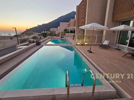 JEPET ME QERA SEZONALE - VILE NE GREEN COAST 1.