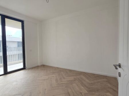 Zyre me qira tek Mine Peza-Golden Tower Res.