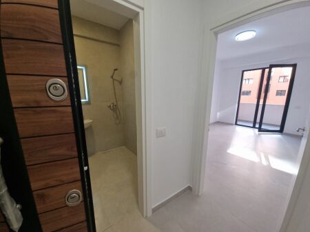 Apartament me qera 1+1 Astir