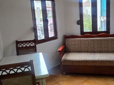 Vicino all'università di medicina, si affitta 1+1