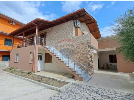 Apartament 1+1 me qera , Plazhi i Vjeter