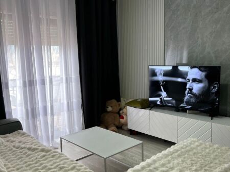 Shitet apartament 2+1+depo tek Kompleksi Fratari , Kopshti Botanik