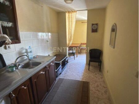 APARTAMENT 1+1 PËR SHITJE NË PLAZH, RROTA E KUQE !!
