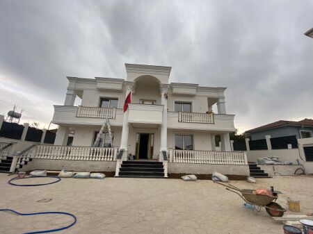 Shitet, Vilë 2-Katëshe, Instituti Bujqesor, Tiranë.