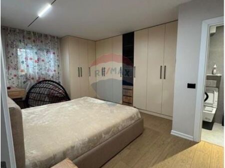 📍🏠Jepet Zyre me qera Rruga e Elbasanit