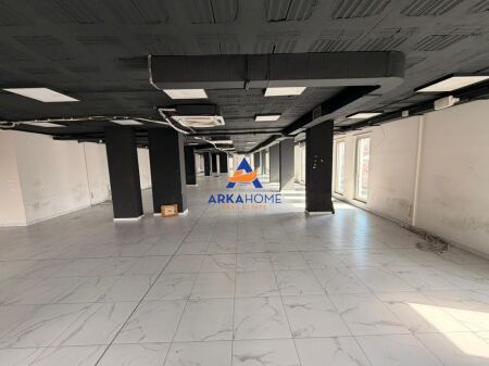 OFFICE SPACE FOR RENT 1077M2 "AT ZOGU I ZI" 15,000 EURO NEGOTIABLE