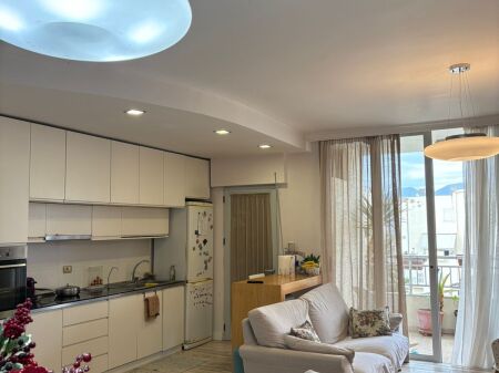 Apartament 2+1+2 tek Liqeni i Thate