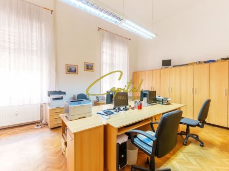 UFFICIO IN AFFITTO 70 M2 VIA KAVAJES 35.000 LEKE