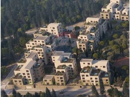 APARTAMENT 1+1 PER SHITJE NE DHERMI + PARKIM