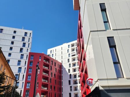 🟢 Shitet: Ultra 2+1+2wc &Ballk. (📍Kompl. ARLIS - FARMACIA 10 ) Sip. 115m² Totalisht e Investuar, Kati 5 , Çmimi 270,000€ ✨️ + GARAZHD 27,000€