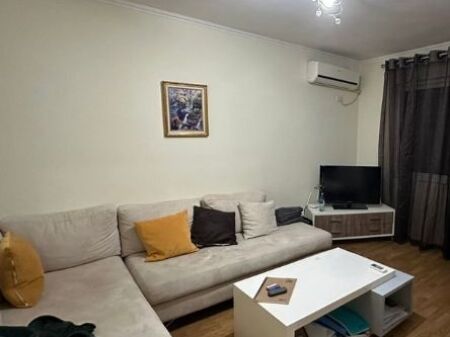 VENDESI APPARTAMENTO 1+1