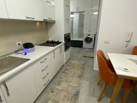 🏠 Me Qera: Apt. 2+1 & 2 Bllk (📍Selvia / Përball Gjimnazit Partizani)🔥 10 min nga Qëndra || Hera e parë me qera ✨️ 75,000 Lekë/ Muaji 💶