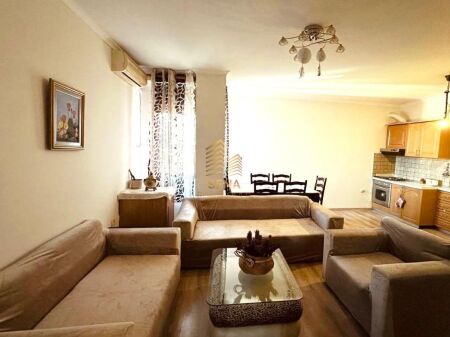 Qira, Apartament 2+1+blk, Porcelan – te Klan TV, 50.000 Leke/Muaj