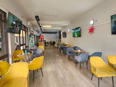 Commercial space for rent on Siri Kodra street! 1,800 € /Month Total area 165m2