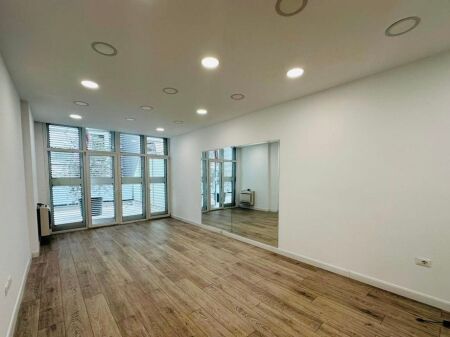 Locale in Affitto a Kika 2 Comune di Parigi