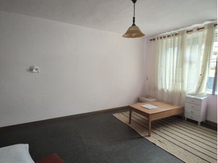 Appartamento 1+1 in vendita – Via Kavajës, vicino a Garden Building!