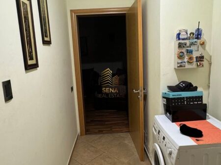 Qira, Apartament 1+1, Medreseja – Tregu 5 Maji, 45,000 Lek