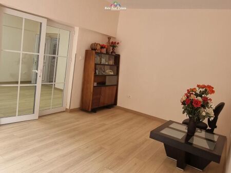 Office for Rent at Mine Peza (ID BZ2895) Tirana
