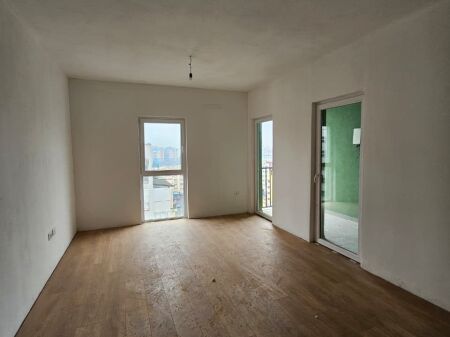 🏡 Shitet Apartament 2+1+2 – Tirana Entry 2 ✨