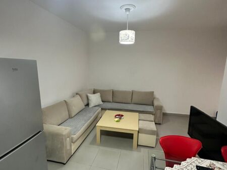 JEPET ME QERA APARTAMENT 1+1 STACIONI I PARE, PLAZH, DURRES