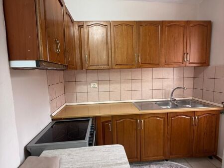 Apartament 1+1 me qira , Mine Peza