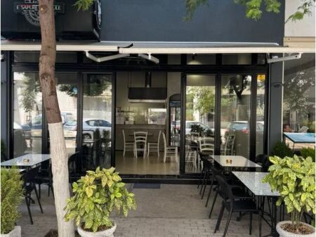 COMMERCIAL SPACE FOR RENT READY WITH INVESTMENT FOR PIZZERIA-YZBERISH!