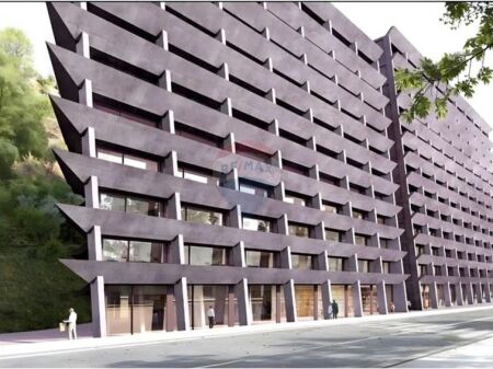 Apartament ne shitje , rruga Zenel Murra