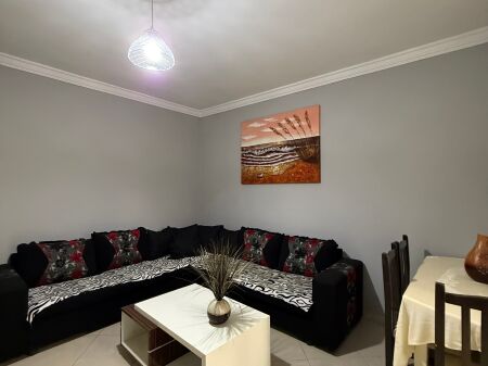 🏠AFFITTASI Ingresso 1+1 in Villa privata 📍Ex Venue  🏢1° piano, con cortile 💶 45.000 Leke/Mese trattabili