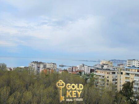 SHITET SUPER APARTAMENT 2+1+2+2 BALLKONE ME PAMJE DETI