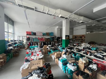 🏢 Business Premises for Rent in Yzberisht