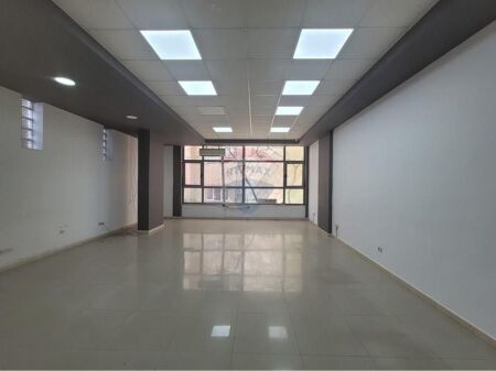 🏢 Ufficio in affitto 140 m² – Via Myslym Shyri (Islam Alla)
