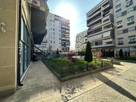 SHITET APARTAMENT 2 + 1 + 2 ME VERANDE NE KINOSTUDIO 1