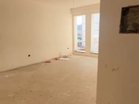 Vendesi in vendita 1+1 Astir