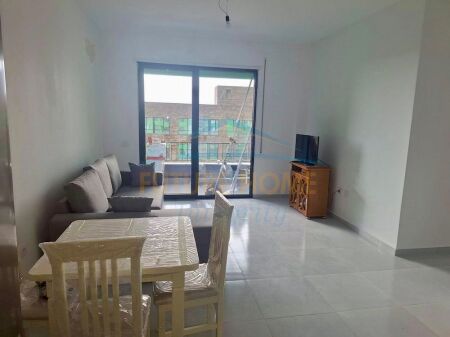 Affitto, Appartamento 2+1+2, Via 5 Maji, Tirana.