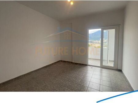 In vendita, Appartamento 2+1, Via Bardhyl, Tirana