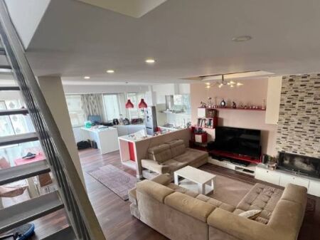 Shitet Apartament 2+1+2 – Pallat i Ri me Ashensor