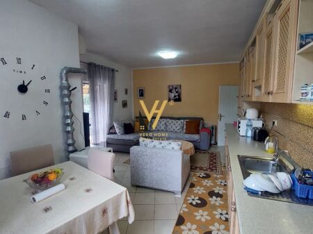 JEPET APARTAMENT 2+1+2+BLK ME QERA NE SELITE 60.000 LEKE