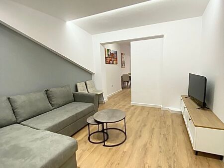 🏡 Appartamento 1+1 in affitto nella zona di Myslym Shyri!