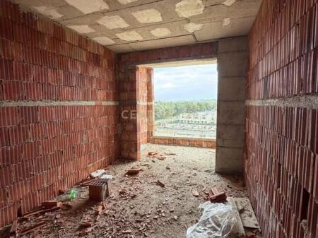 STUDIA ME NJE CMIM OKAZION 1100m² në Qerret 39,600 € TOTALE