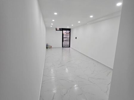 Negozio in vendita vicino a Vasil Shanto